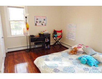 6 Rice St unit 3, Brookline, MA 02445 - photo 4