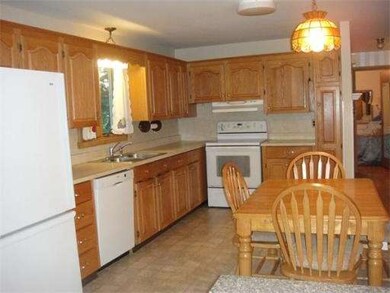 10 Lamson Ave, Hudson, MA 01749 - photo 2