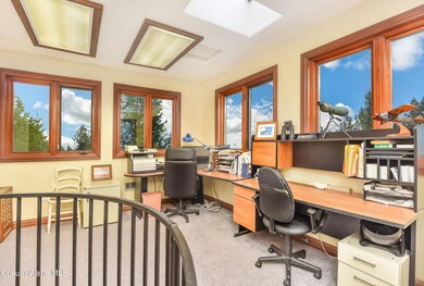 14711 N Freddi inside Eagle-s-Nest