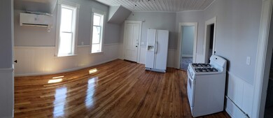 32 Hevey St unit 3, Manchester, NH 03102 - photo 2