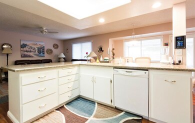 9707 W Lindgren Ave, Sun City, AZ 85373 - photo 7