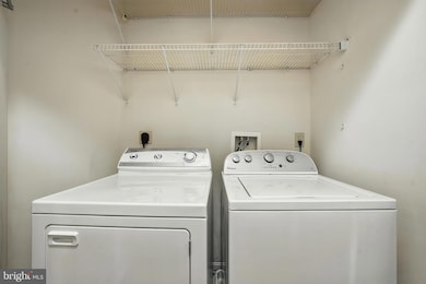 2665 Prosperity Ave unit 211, Fairfax, VA 22031 - photo 5