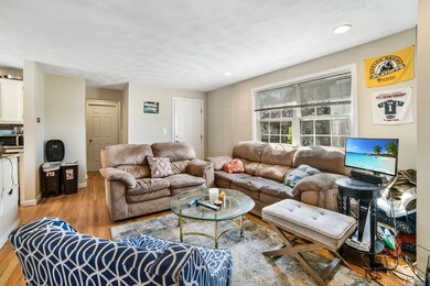 39 Middle St unit 2, Boston, MA 02127 - photo 4