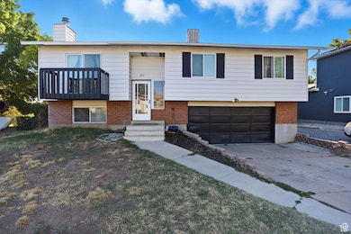 690 Barlow St, Clearfield, UT 84015 - photo 2