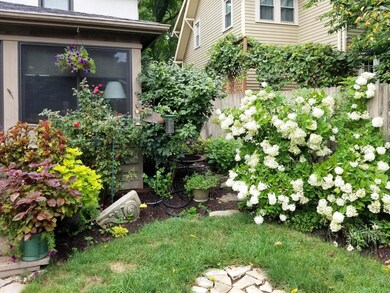 209 Winthrop Rd, Columbus, OH 43214 - photo 7