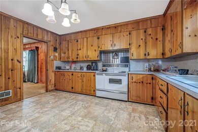 1416 Dallas Cherryville Hwy, Dallas, NC 28034 - photo 4