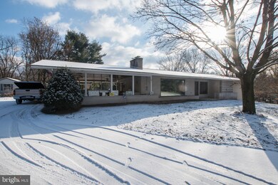 1099 Twin Lakes Dr, Harrisburg, PA 17111 - photo 2