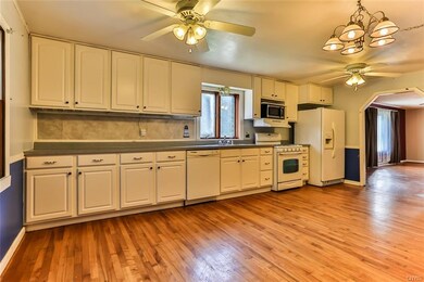 Huge country kitchen with tons of counter and cabi