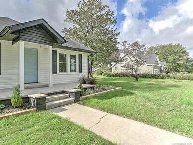 1251 N Allen Rd, Hendersonville, NC 28792 - photo 5