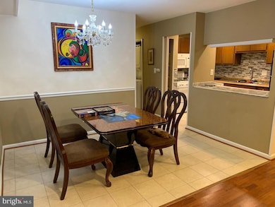 200 Cork Ln unit 101, Reisterstown, MD 21136 - photo 5