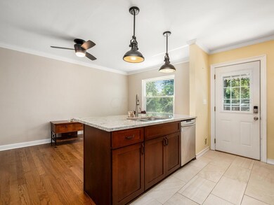 Kitchen with Eat SP