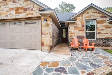 5604 Hondo Dr, Granbury, TX 76049 - photo 3