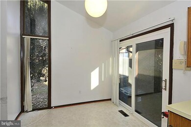 5360 Sideburn Rd, Fairfax, VA 22032 - photo 6