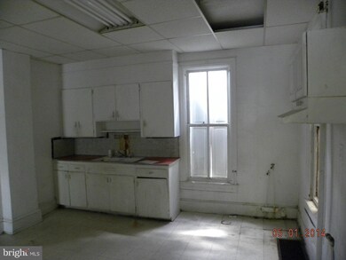 110 E Washington St, Chambersburg, PA 17201 - photo 3