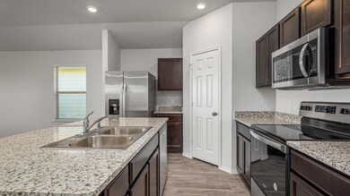 178 Rearden Blvd, Jarrell, TX 76537 - photo 5