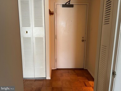 The Lauren unit 410, Washington, DC 20036 - photo 4