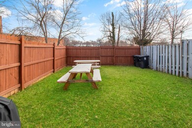 6810 Hawthorne St, Hyattsville, MD 20785 - photo 7