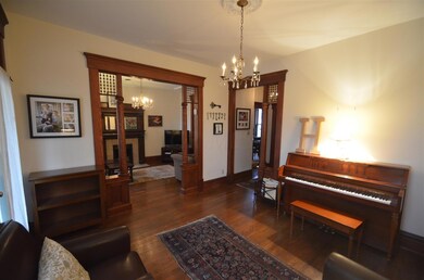 Entry / Foyer
