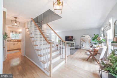 12222 Folkstone Dr, Herndon, VA 20171 - photo 7