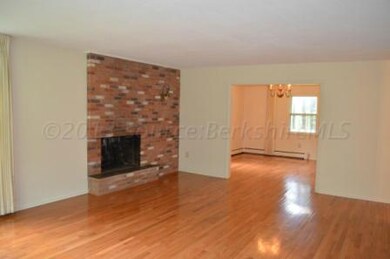 105 Leroi Dr, Pittsfield, MA 01201 - photo 7
