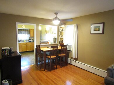 15 Carlisle Ct, Albany, NY 12209 - photo 4