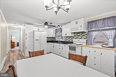 404 E F St, Brunswick, MD 21716 - photo 7