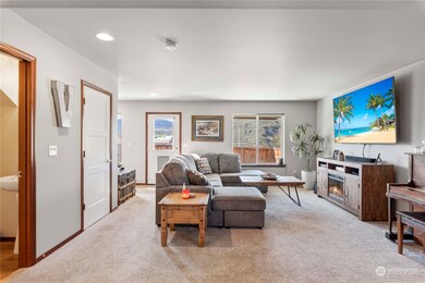 478 S Kansas Loop, East Wenatchee, WA 98802 - photo 4