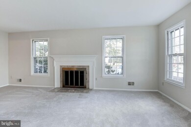 2401 Ansdel Ct, Reston, VA 20191 - photo 5