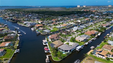 127 SW 54th St, Cape Coral, FL 33914 - photo 2