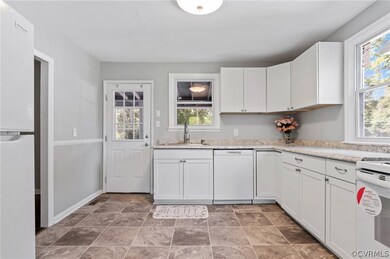 Large, Updated Kitchen with New Appliances.