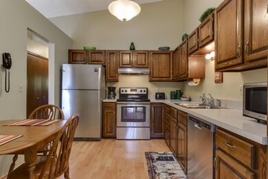 Kitchen with eat-in area