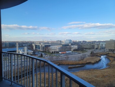 Sagamore Place Condominiums unit 1206, Quincy, MA 02171 - photo 3