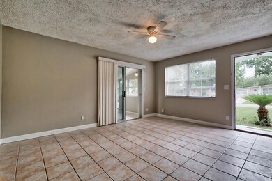 6746 Daughtry Blvd S, Jacksonville, FL 32210 - photo 4