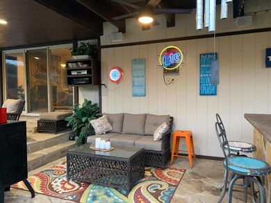 216 Eagle Ct, Bedford, TX 76021 - photo 5