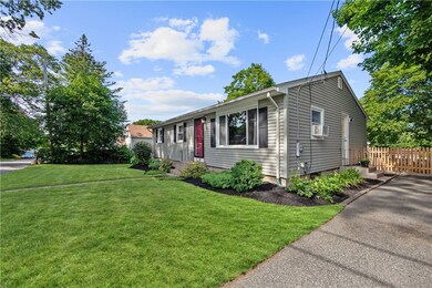 25 Rhode Island Ave, Cumberland, RI 02864 - photo 2