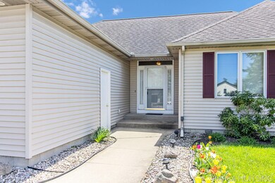 4-web-or-mls-10548-riley-st