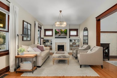 294 N Larch Ave, Elmhurst, IL 60126 - photo 4