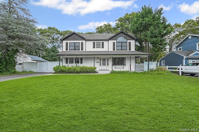 47 Yuma Ln, East Islip, NY 11730 - photo 2