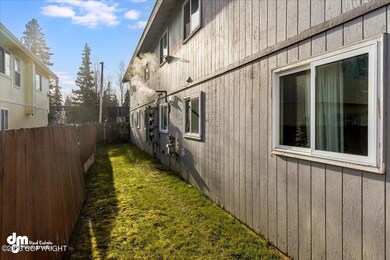 06-Backyard_ELI08433-Edit