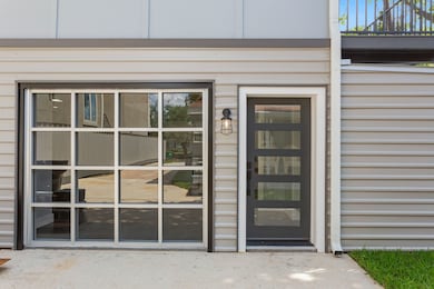 2005 Portsmouth St unit C, Houston, TX 77098 - photo 2