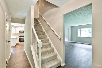 6037 Dunlap Rd, Cincinnati, OH 45252 - photo 5