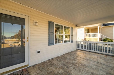 1728 Brooks Ave, High Point, NC 27260 - photo 5