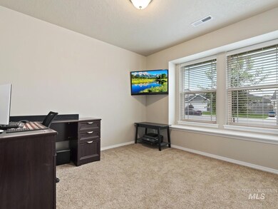 936 E Shady Ridge Dr, Kuna, ID 83634 - photo 4