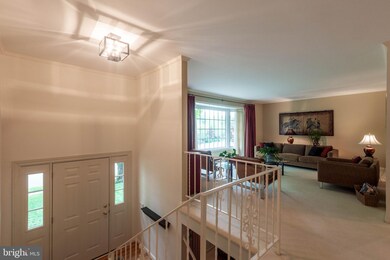 8446 Chapelwood Ct, Annandale, VA 22003 - photo 6