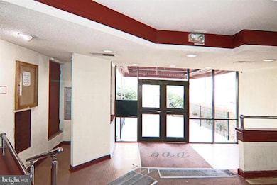 1822 Metzerott Rd unit 305, Adelphi, MD 20783 - photo 5