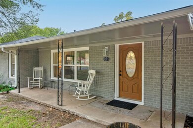 1313 Hillcrest Blvd, Gainesville, TX 76240 - photo 2