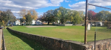 603 Walnut St, Baraboo, WI 53913 - photo 6