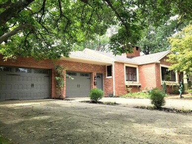 3 car Garage