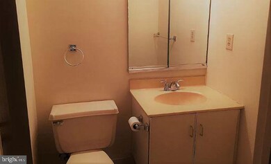 237 Wyndham Place, Trenton, NJ 08691 - photo 6