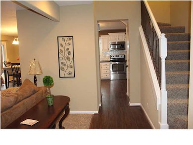 Nice open floor plan is great for entertaining